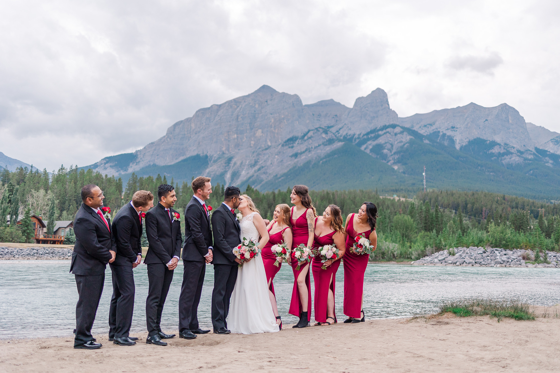 canmore-rocky-mountain-wedding-coast-hotel-riverside-park-red-burgundy